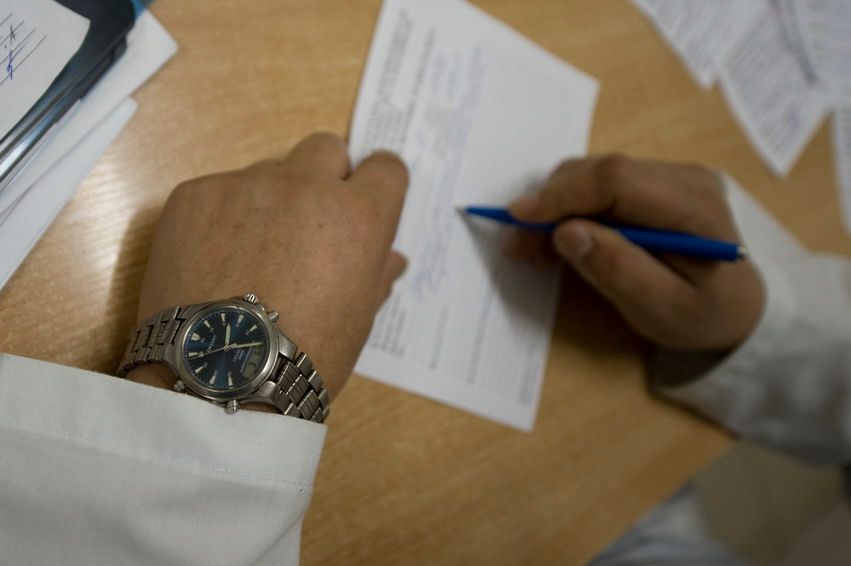 Ночная смена врачей в отделении травматологии Алматы, жизнь больницы, травматология, больница, врачи, Алматы, медицина, ночная смена, скорая помощь, пациенты, жизнь врачей, Карлыгаш Нуржан, Карла Нур, Shanger.kz