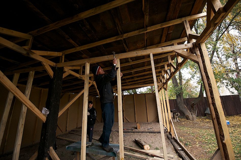 Бывшие наркозависимые, проходящие реабилитацию в алматинском центре «Бостандык», где им помогают вернуть веру в себя и начать новую жизнь, наркозависимость, реабилитация, центр Бостандык, Алмаз Хамиев, социальная адаптация, зависимость, Алматы, Карлыгаш Нуржан, социальные проблемы, Shanger.kz