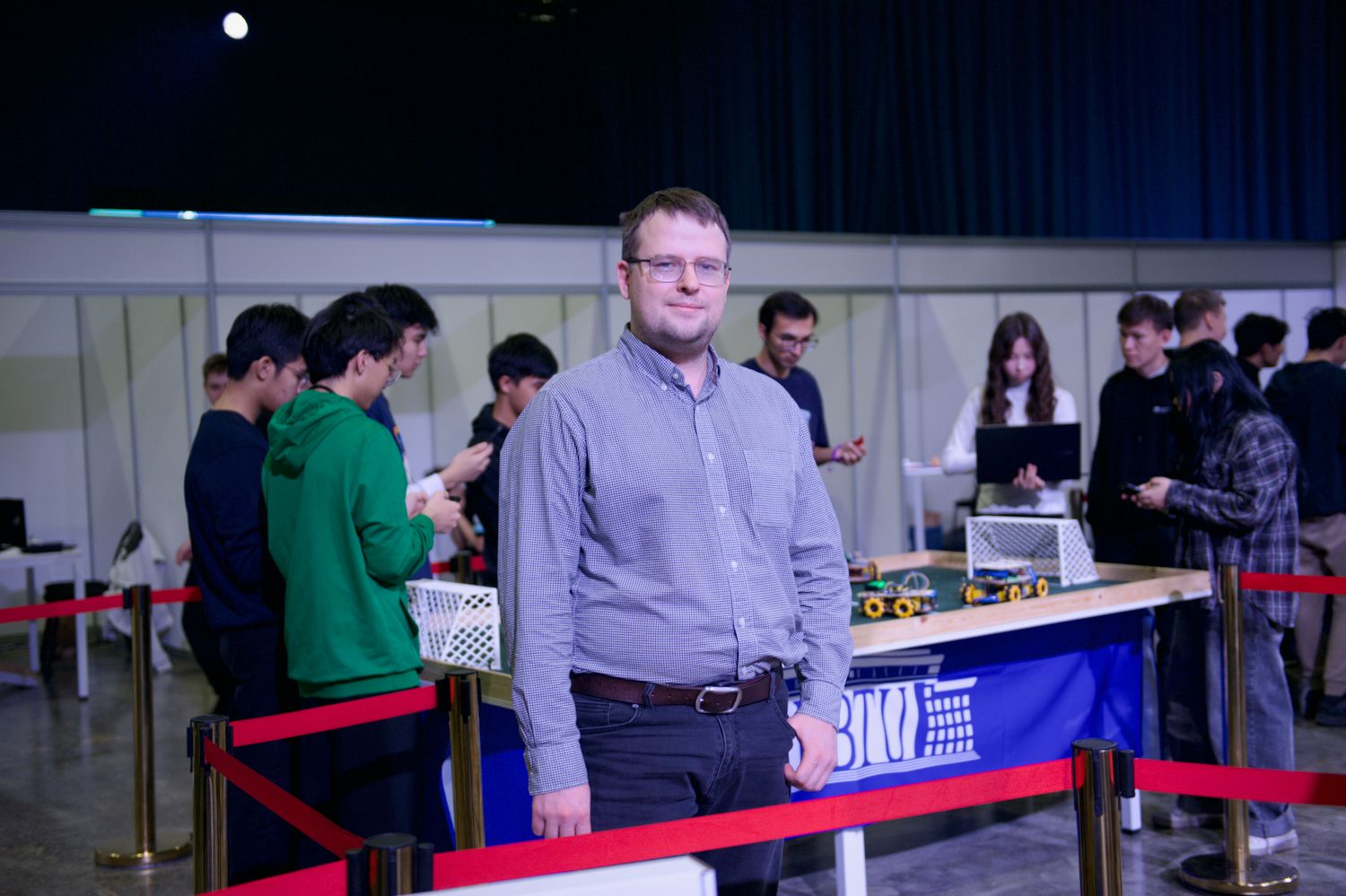 IT Fest 2025 в Алматы — образовательный фестиваль, организованный NNEF и University Alliance of Science and Technology (IITU, KBTU, UIB, AITU) при поддержке фонда Halyk; киберспорт, хакатоны, робототехника, студенческие проекты и технологические площадки.