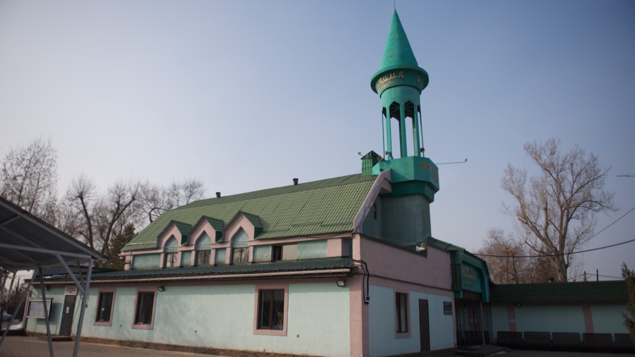 Исторические мечети Алматы: от деревянных минаретов XIV века до современных культовых сооружений города, мечети Алматы, архитектура Казахстана, ислам в Казахстане, XXII век, минарет, культовые сооружения Алматы, история Алматы, Тимур Кулибаев