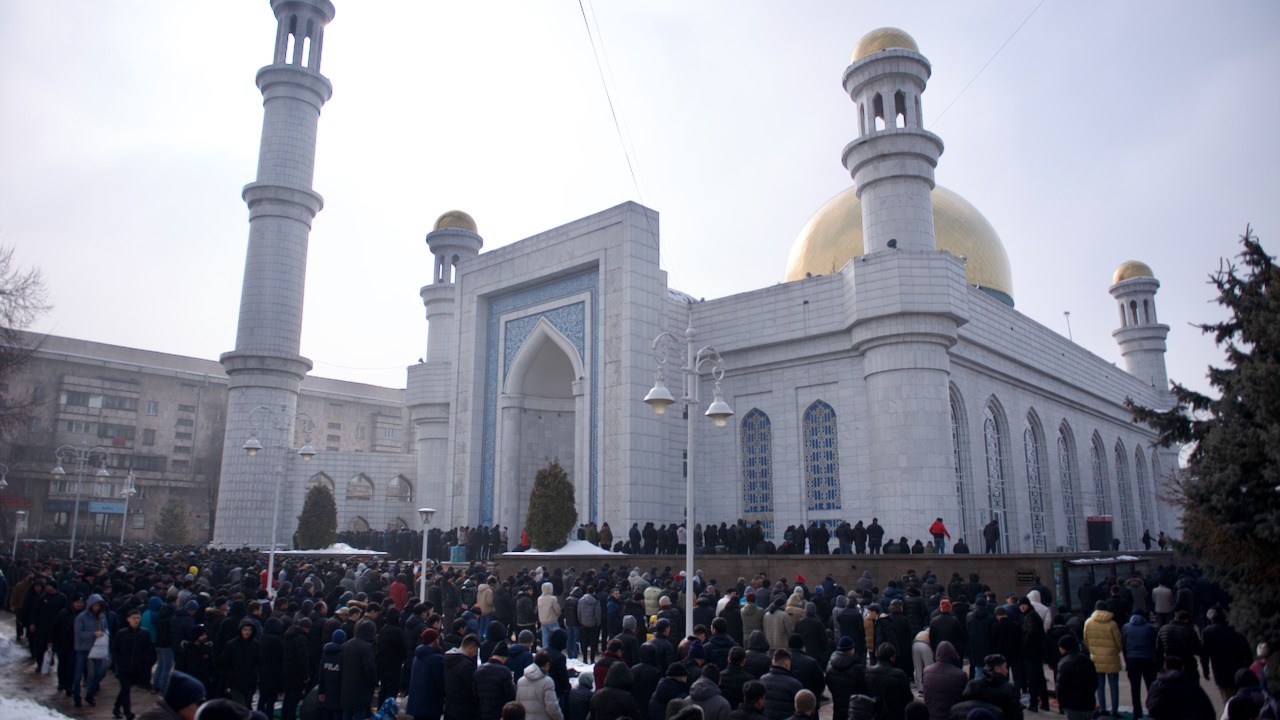 Исторические мечети Алматы: от деревянных минаретов XIV века до современных культовых сооружений города, мечети Алматы, архитектура Казахстана, ислам в Казахстане, XXII век, минарет, культовые сооружения Алматы, история Алматы, Тимур Кулибаев