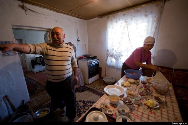 Жизнь рыбаков в селе Кольды: ежедневный труд, семейные истории и традиции поколений на берегу Капчагайского моря, рыбаки, село Кольды, Капчагай, рыбалка, сельская жизнь, традиции, Астрахань, Арал, Казахстан, Карлыгаш Нуржан, Shanger.kz