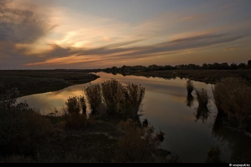 Жизнь рыбаков в селе Кольды: ежедневный труд, семейные истории и традиции поколений на берегу Капчагайского моря, рыбаки, село Кольды, Капчагай, рыбалка, сельская жизнь, традиции, Астрахань, Арал, Казахстан, Карлыгаш Нуржан, Shanger.kz